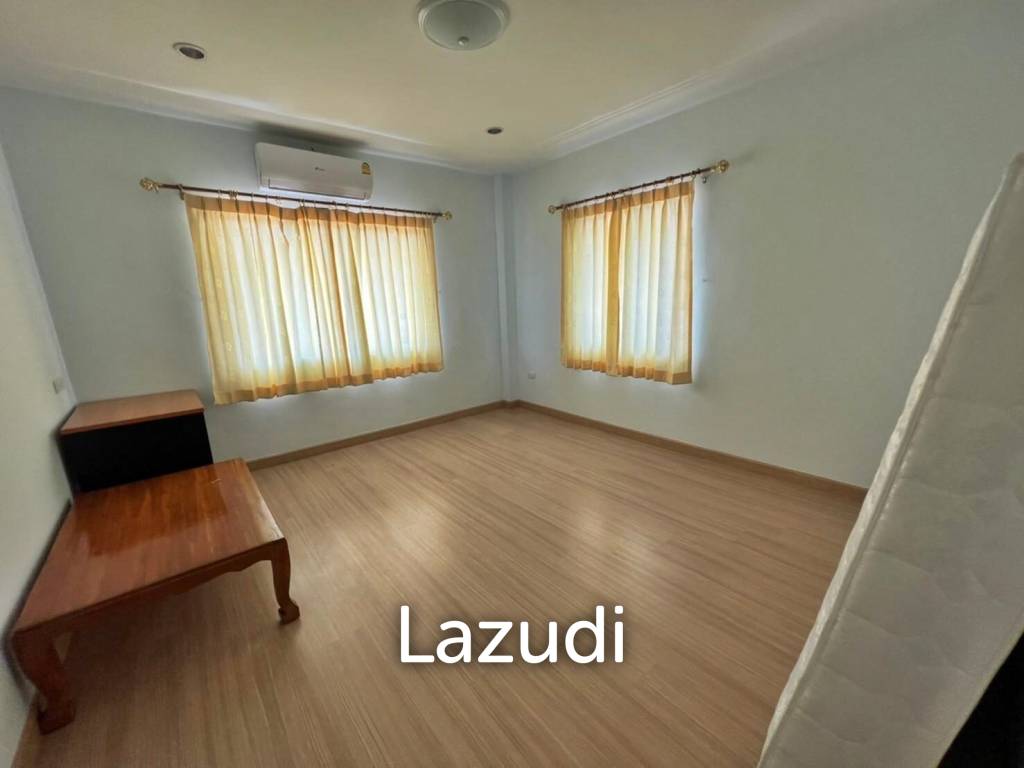 House in East Pattaya with 3 Bedrooms for Sale