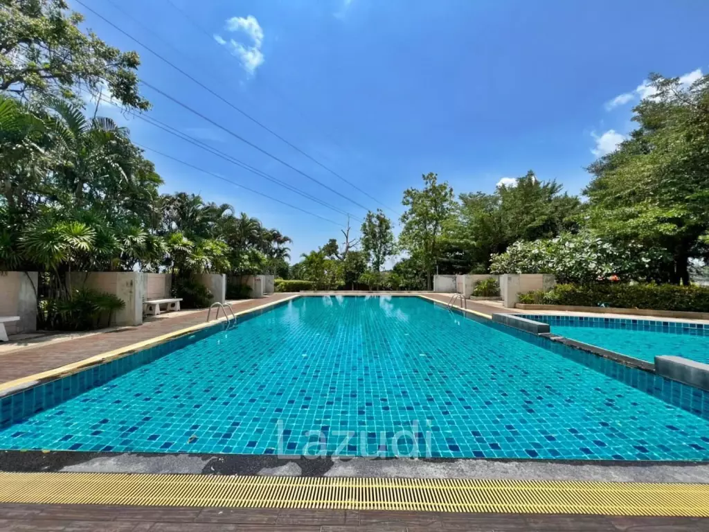 House in East Pattaya with 3 Bedrooms for Sale