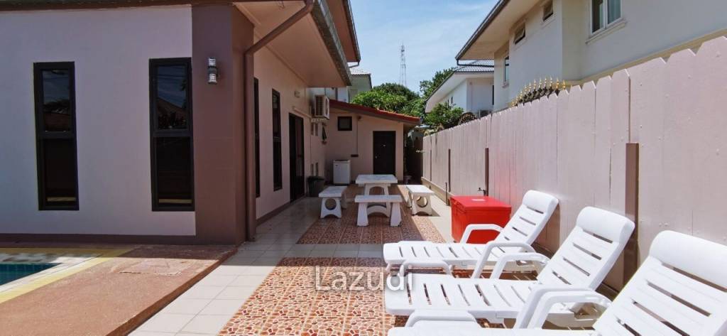 Pool Villa House in Jomtien Pattaya for Sale