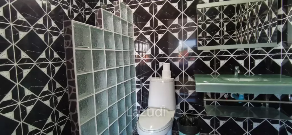 Pool Villa House in Jomtien Pattaya for Sale