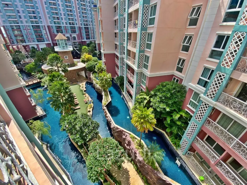 Exceptional Grande Caribbean Condo for Sale