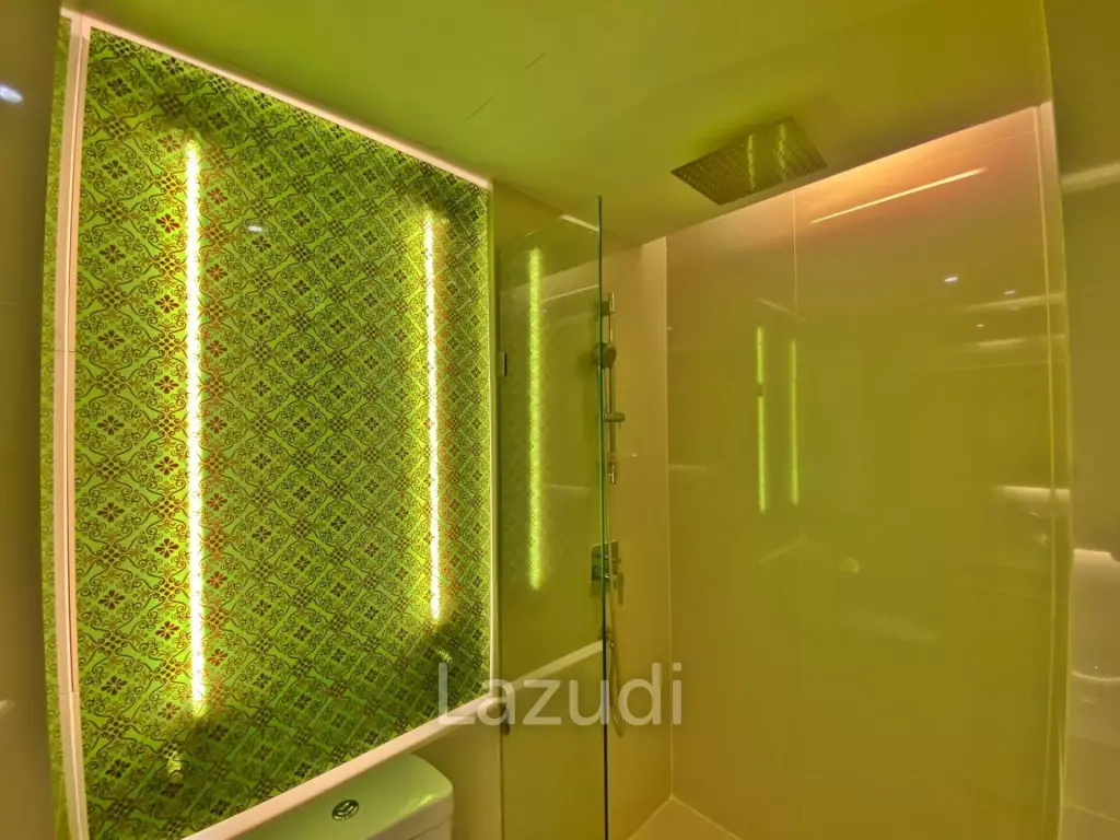 Exceptional Grande Caribbean Condo for Sale