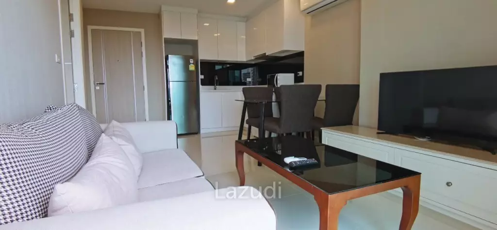 One Tower Condo for Sale in Pratumnuk