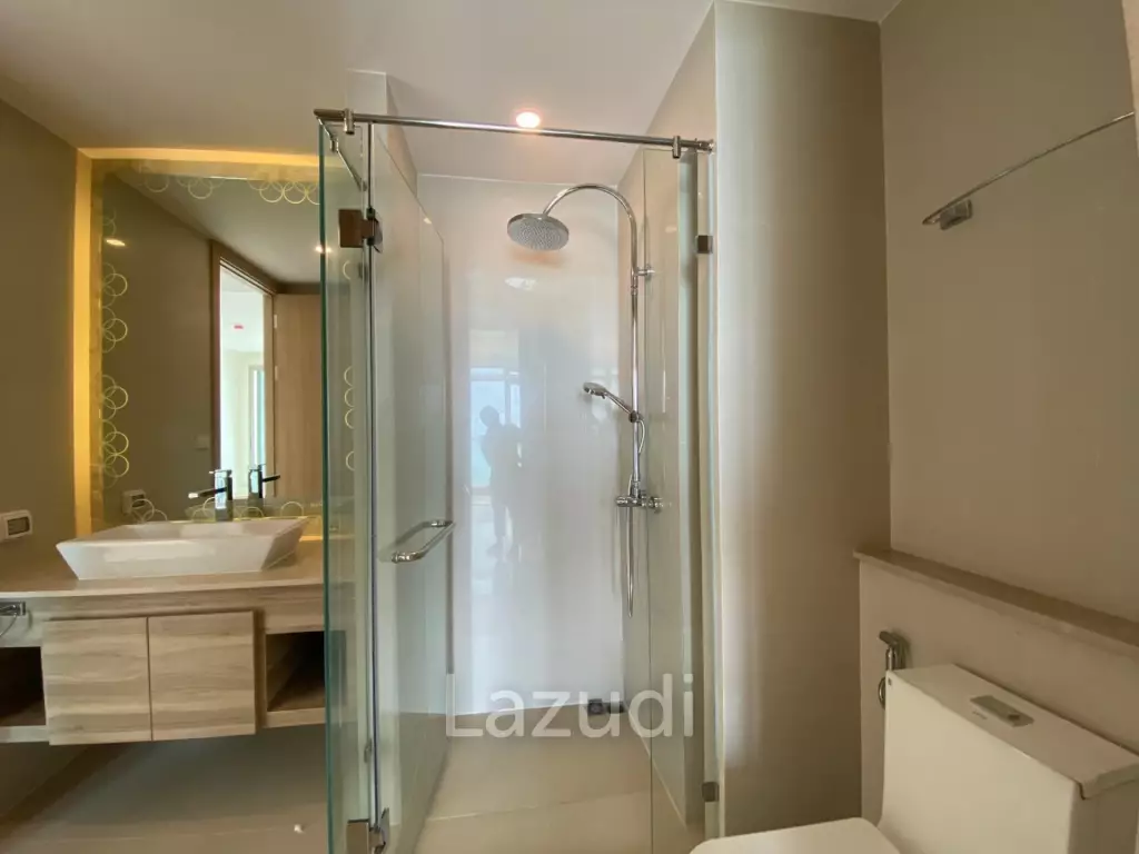 Unfurnished Riviera Jomtien Condo for Sale