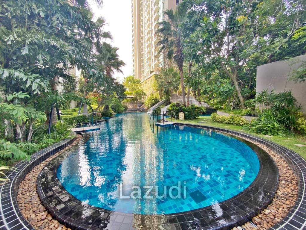 Pool Views Riviera Wongamat Condo for Sale