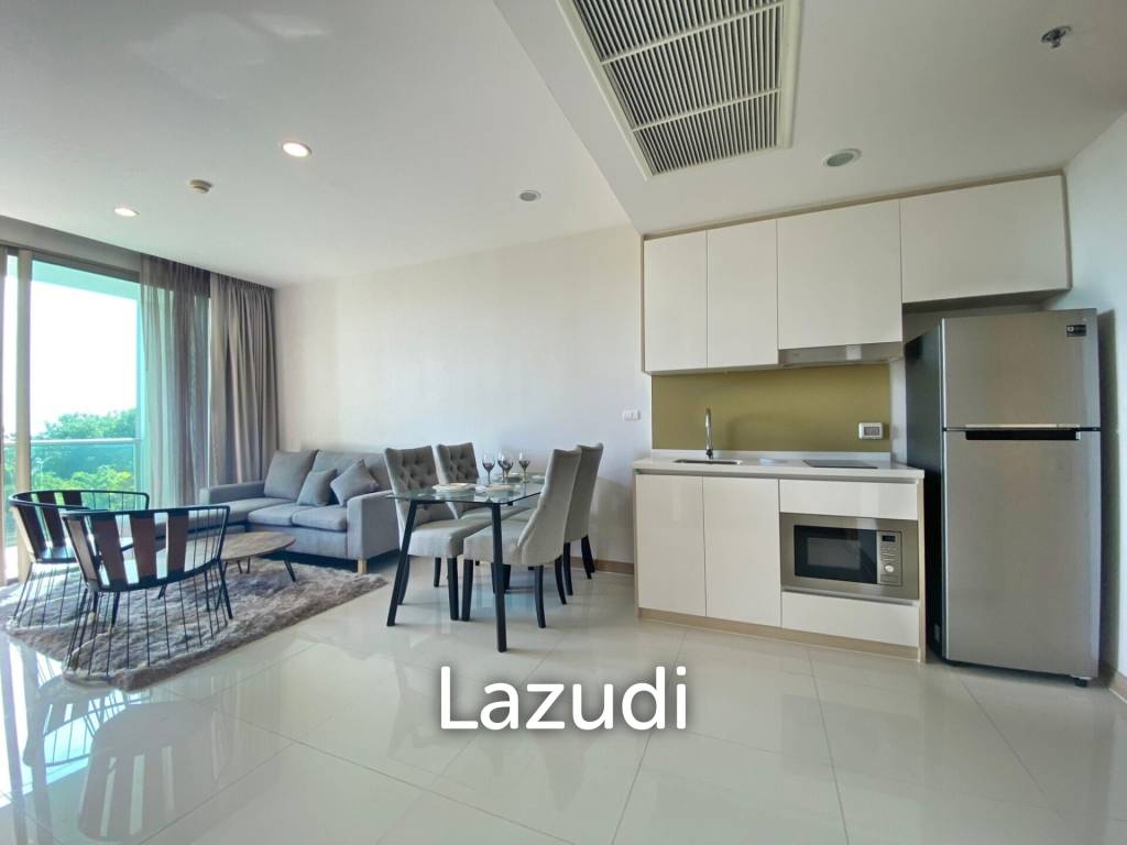 Pool Views Riviera Wongamat Condo for Sale