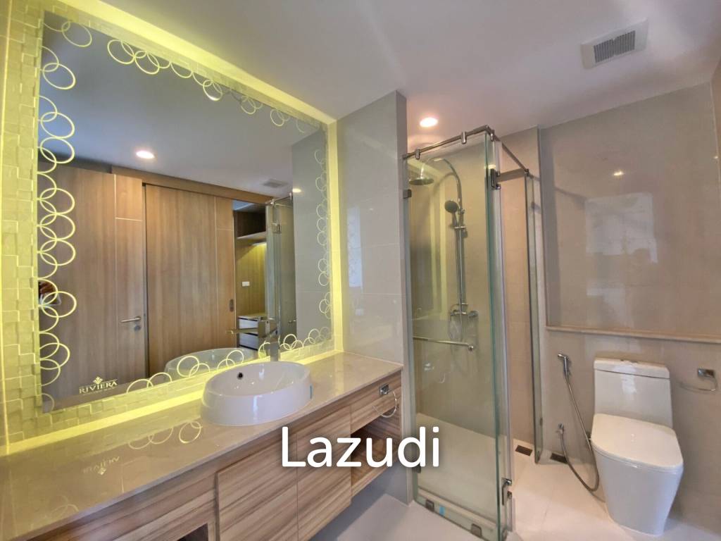 Pool Views Riviera Wongamat Condo for Sale