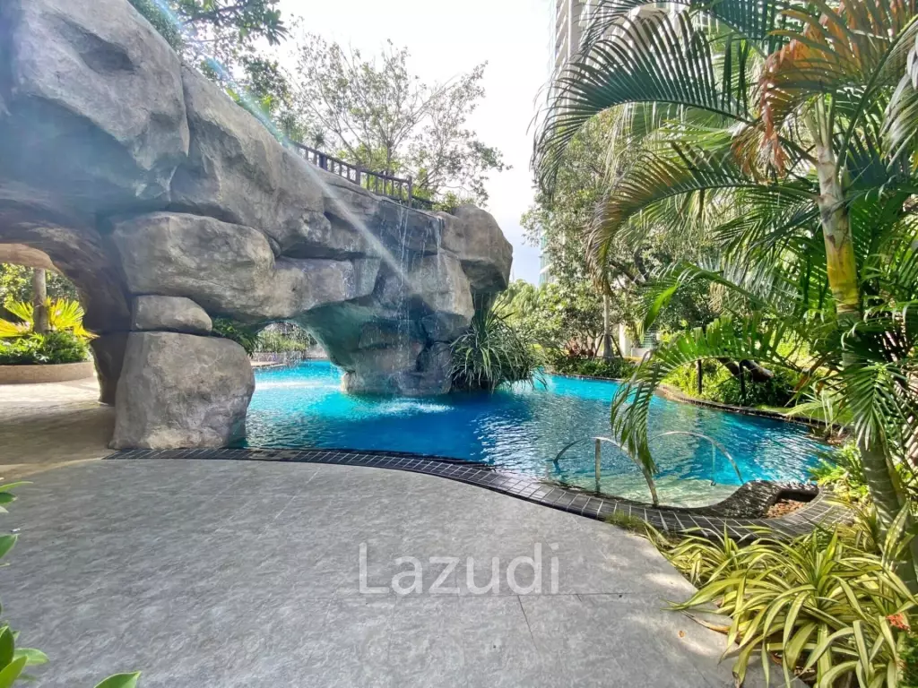 The Riviera Wong Amat Condo for Sale
