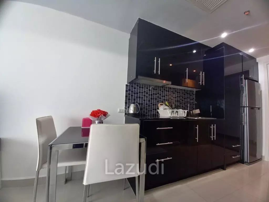 Pratumnak Hill Cosy Beach View Condo for Sale