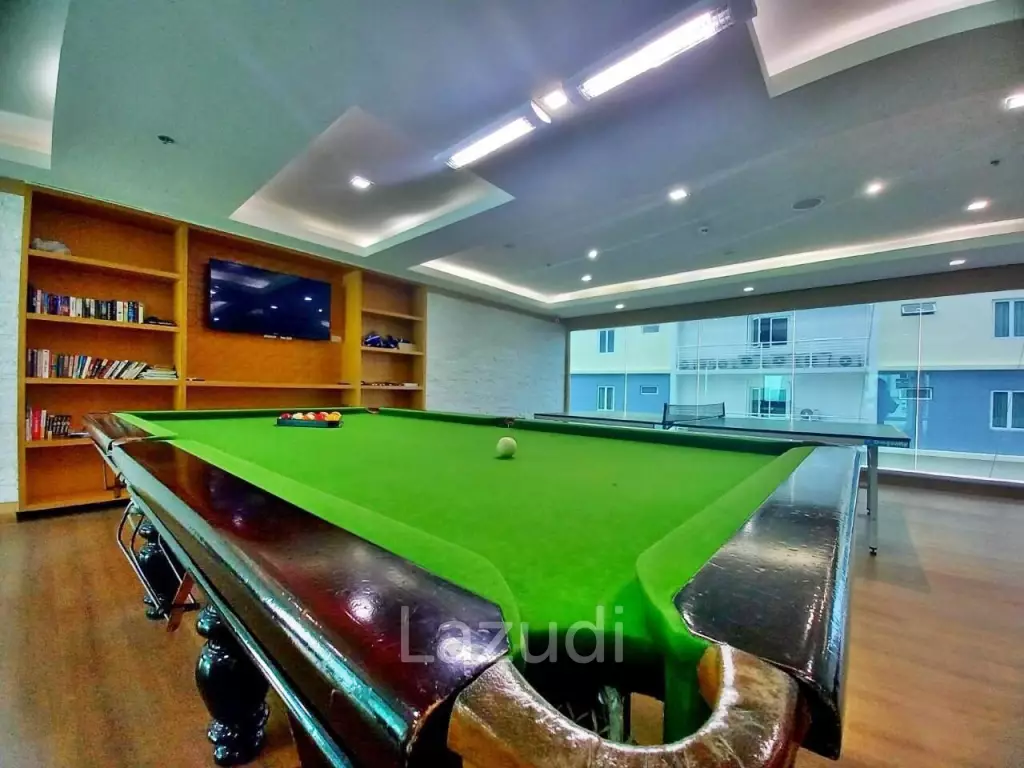 Pratumnak Hill Cosy Beach View Condo for Sale