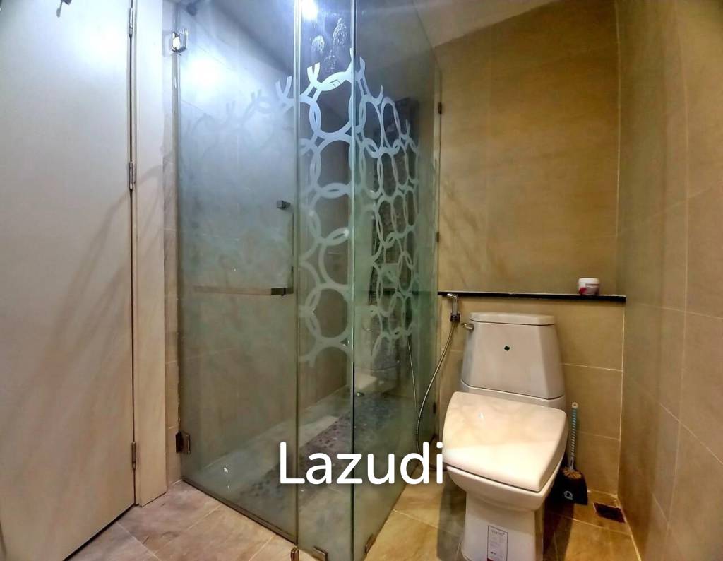 Pratumnak Hill Cosy Beach View Condo for Sale