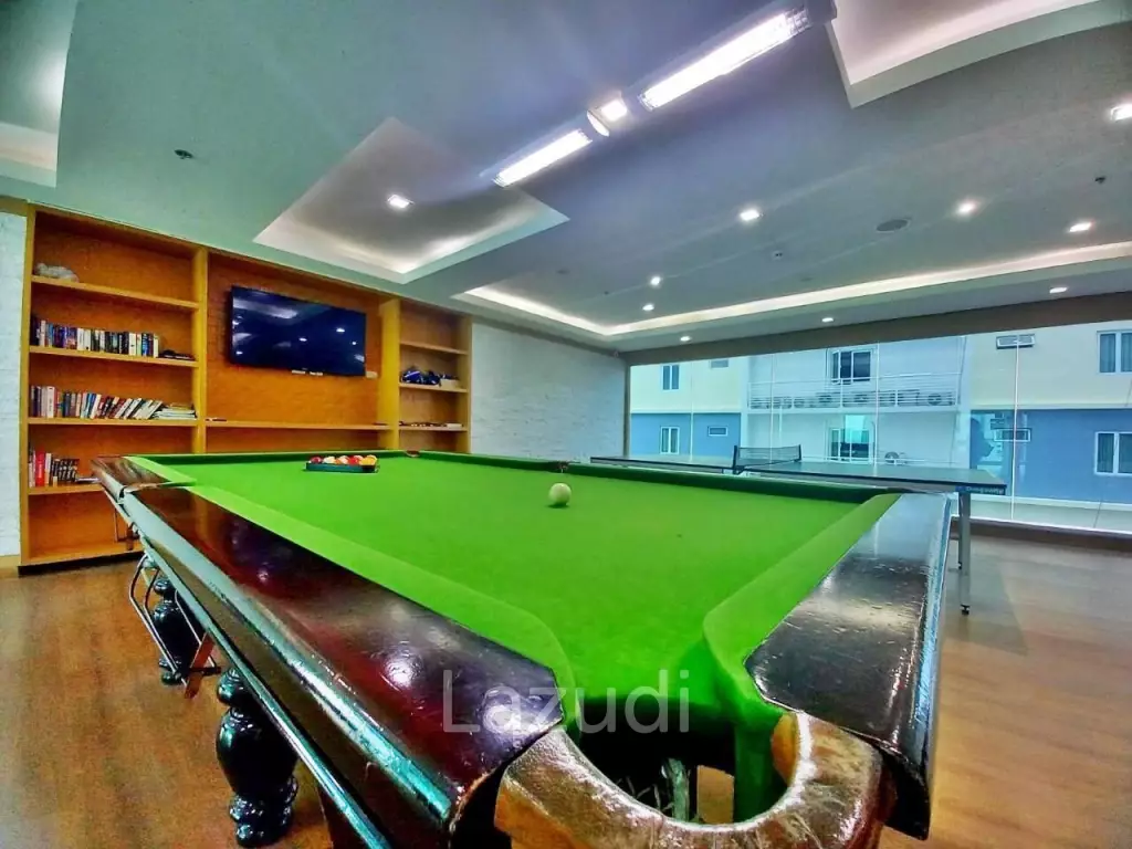 Pratumnak Hill Cosy Beach View Condo for Sale