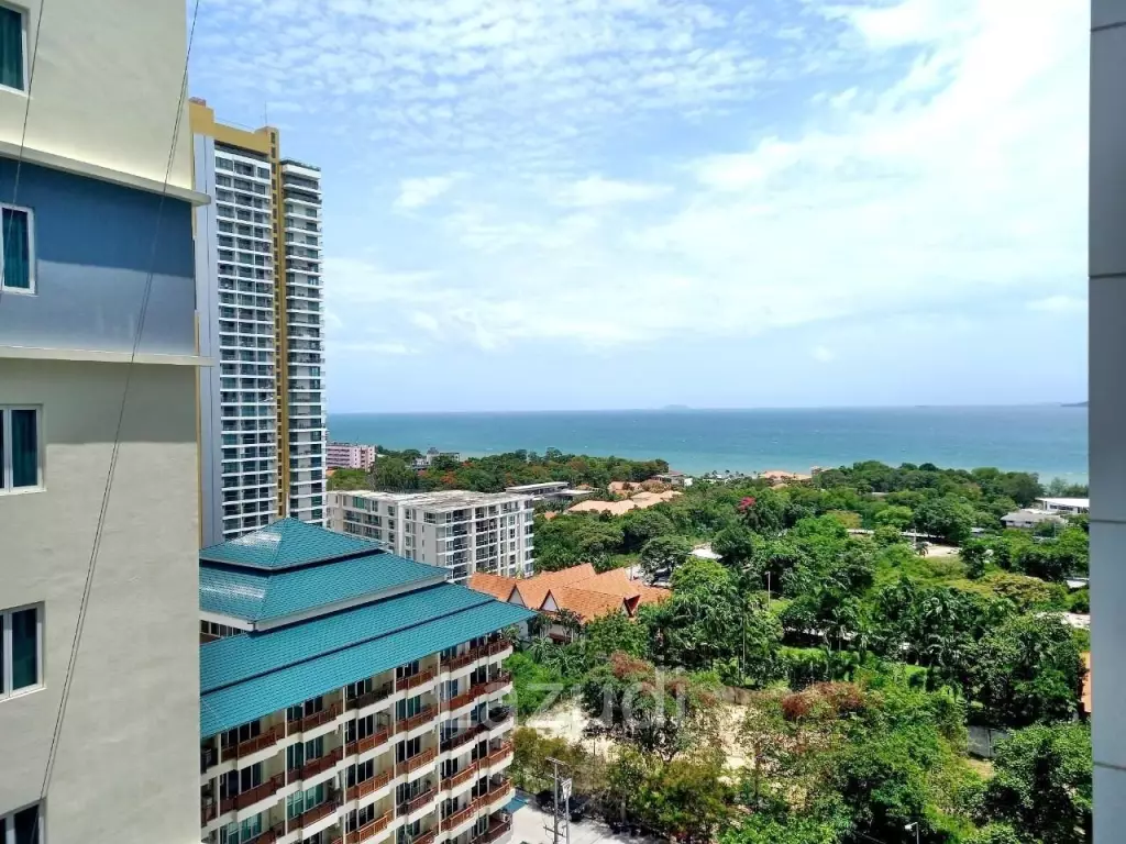 Cosy Beach View for Sale in Pratumnak Hill