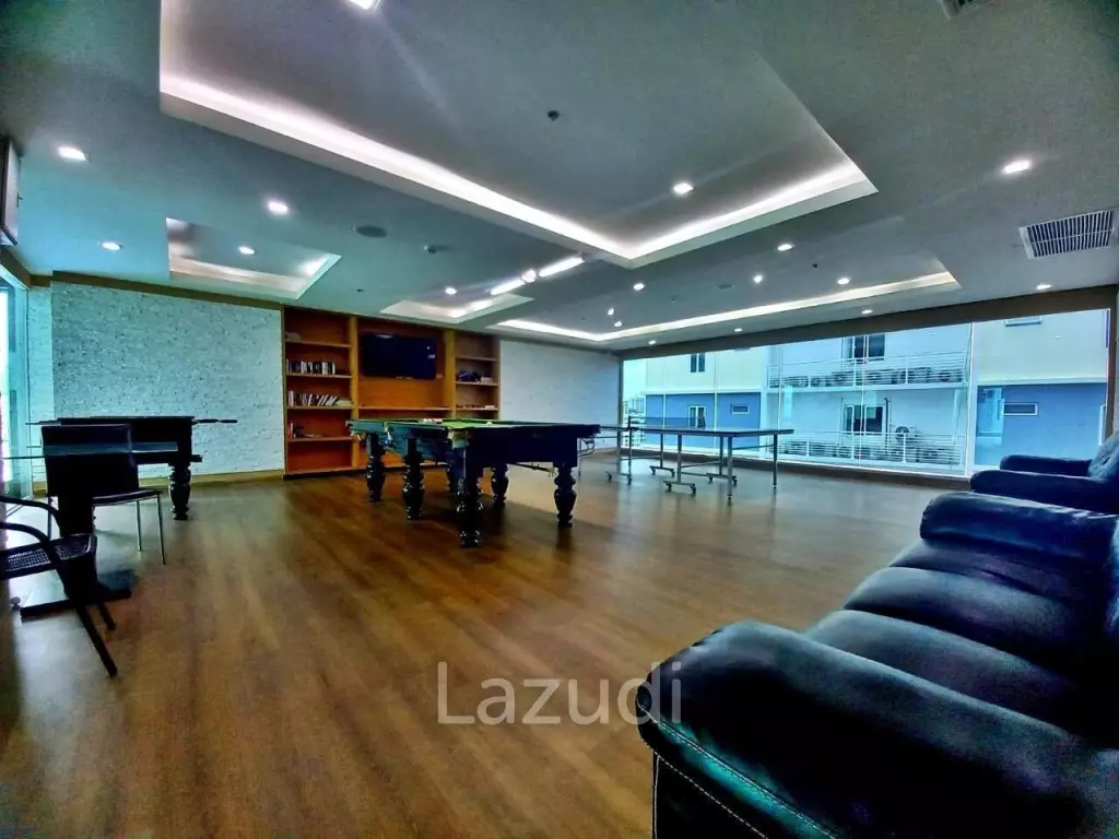 Cosy Beach View for Sale in Pratumnak Hill