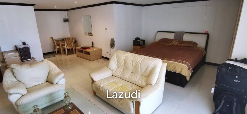 Shinnig Star Condo for Sale in Jomtien