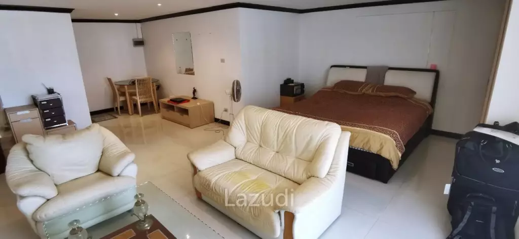 Shinnig Star Condo for Sale in Jomtien