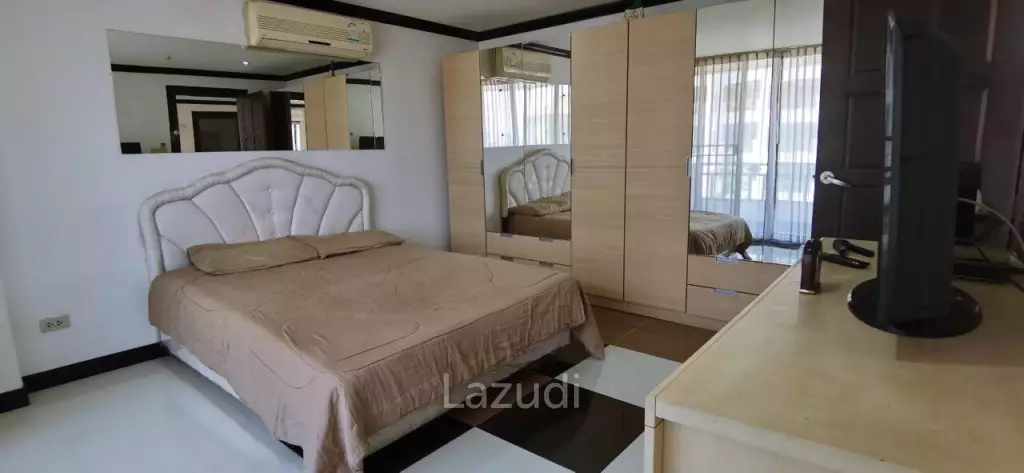 Shinnig Star Condo for Sale in Jomtien