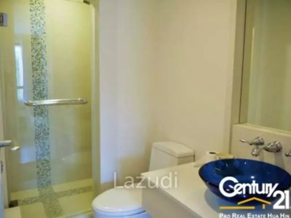 Luxury Sea View Condo in town