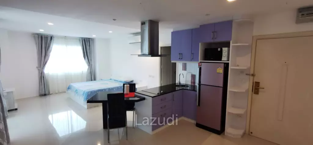 Jomtien Jada Beach Condo for Sale in Pattaya