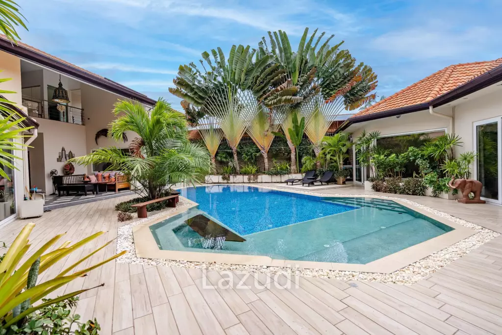 Pool Villa House for Sale in Pratumnak Hill