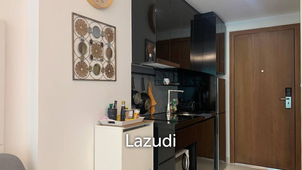 Studio Condo at Club Royal Wong Amat for Sale