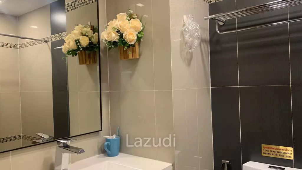 Studio Condo at Club Royal Wong Amat for Sale