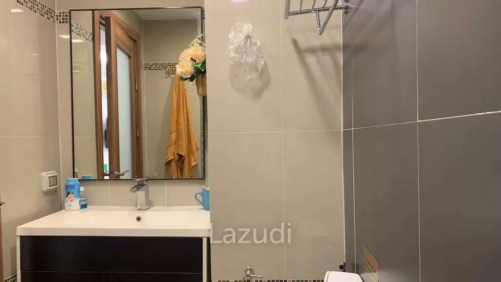 Studio Condo at Club Royal Wong Amat for Sale