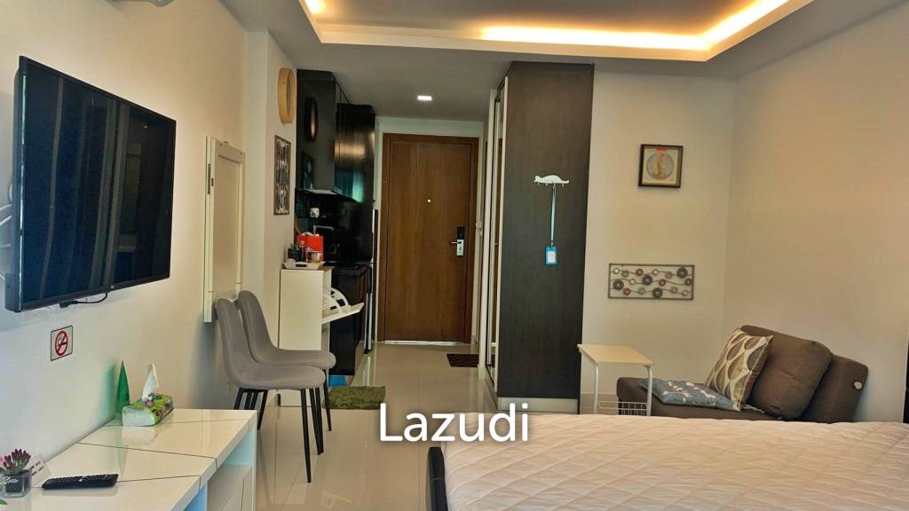 Studio Condo at Club Royal Wong Amat for Sale