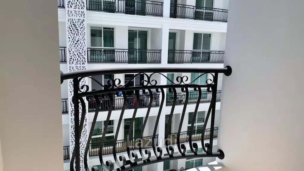 1 Bed 1 Bath 25 SQ.M Olympus City Garden