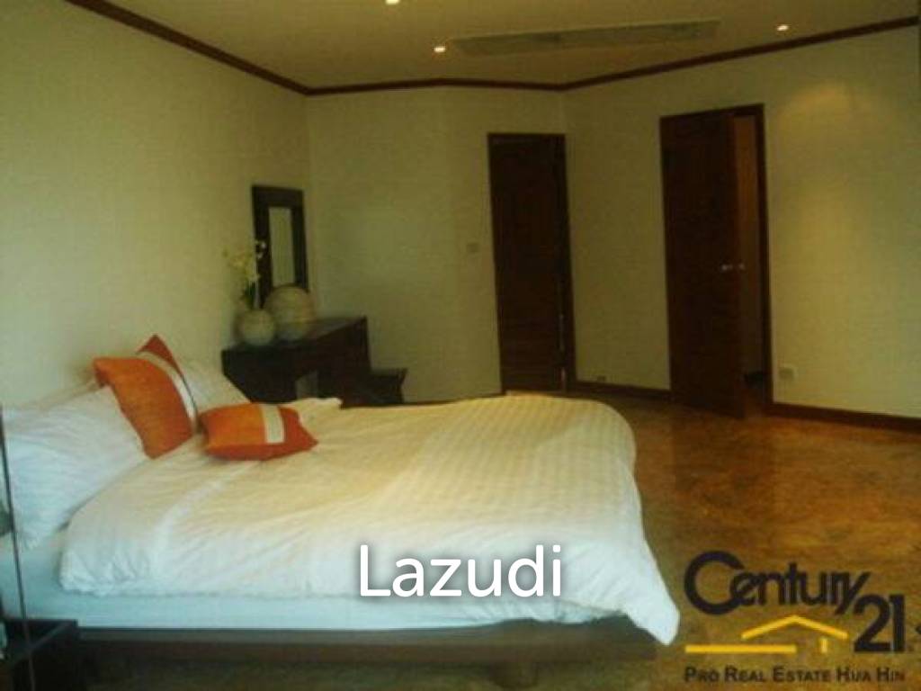 3 Bedroom Large Ocean View Condominium