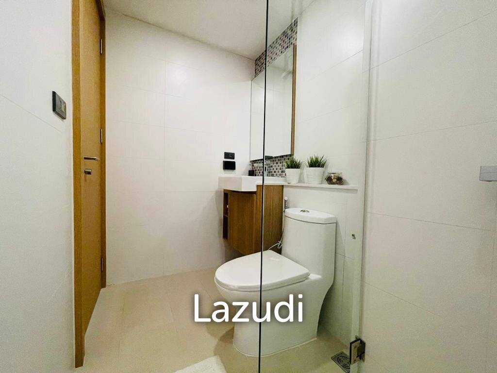 The Breeze Condo 2 for Sale in Bangsaray