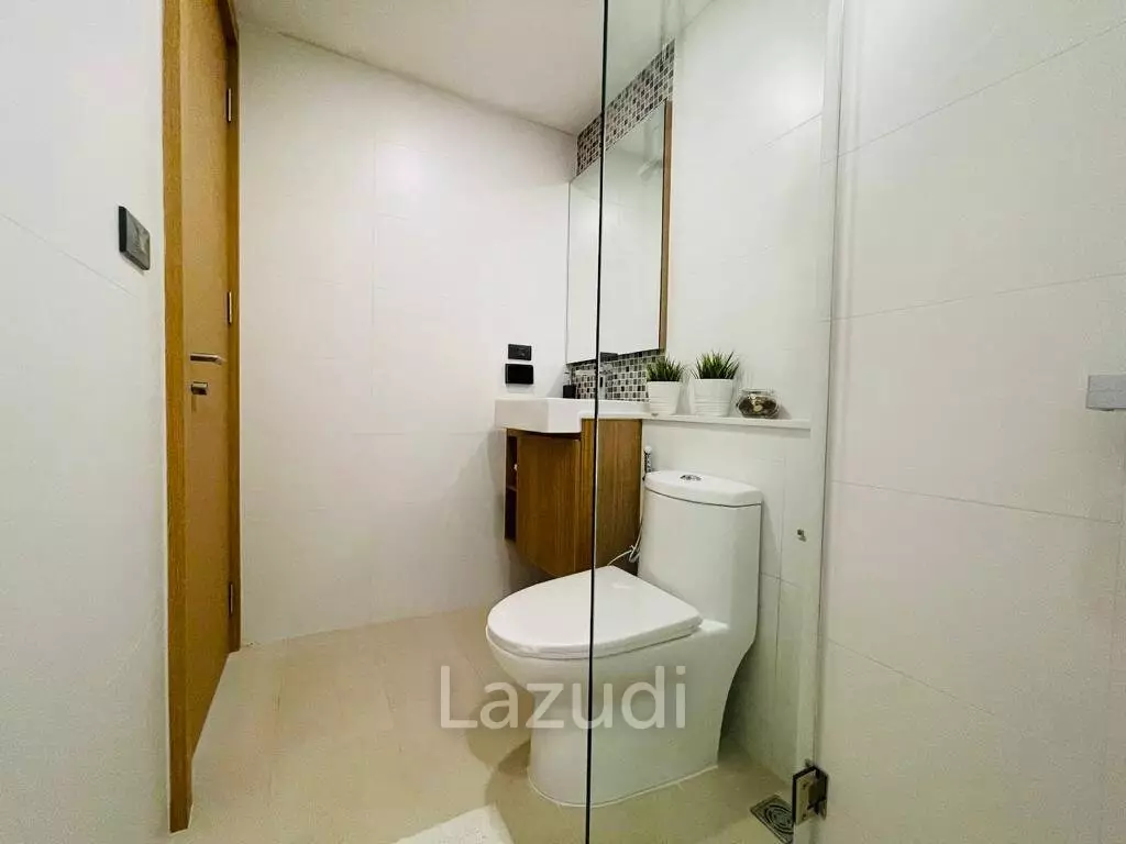 The Breeze Condo 2 for Sale in Bangsaray