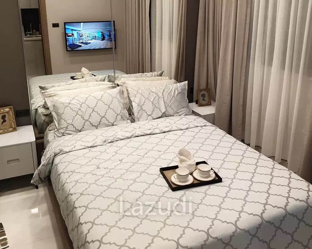 Brand New Arcadia Center Suites for Sale