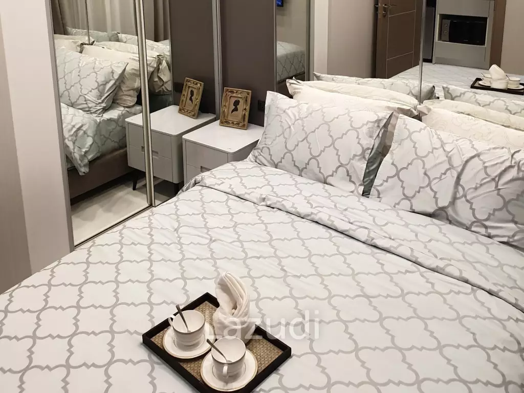 Brand New Arcadia Center Suites for Sale