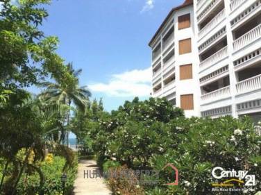 2 Bed condo at Dusit Condo