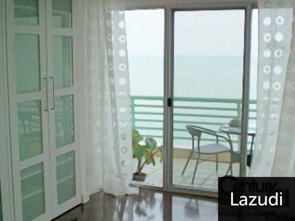 Three Bedroom Condominium with stunning Sea Views
