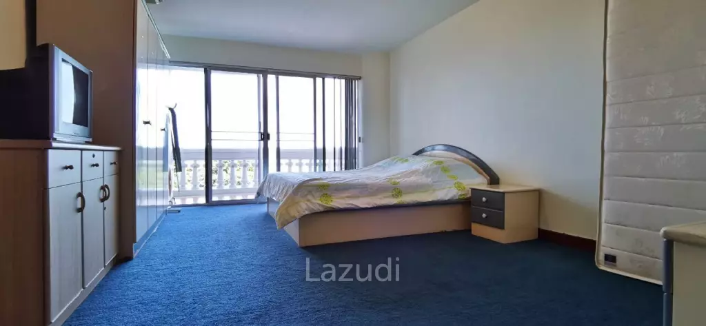 3Bedrooms for Sale in Park Beach Condo