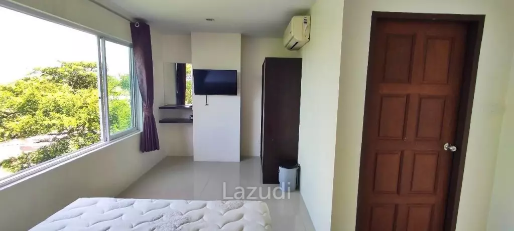 Jomtien Beach Mountain 6 Condo for Sale
