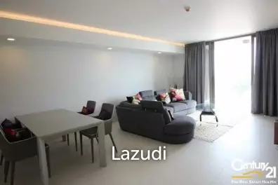 2 bedrooms condo close to the beach