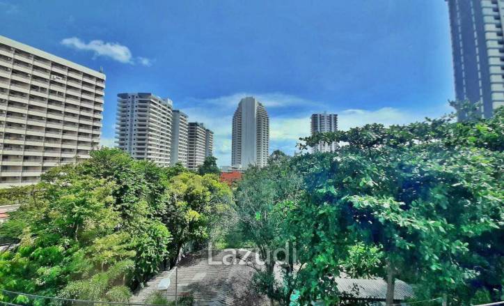 Laguna Bay 2 Condo at Pratumnak for Sale