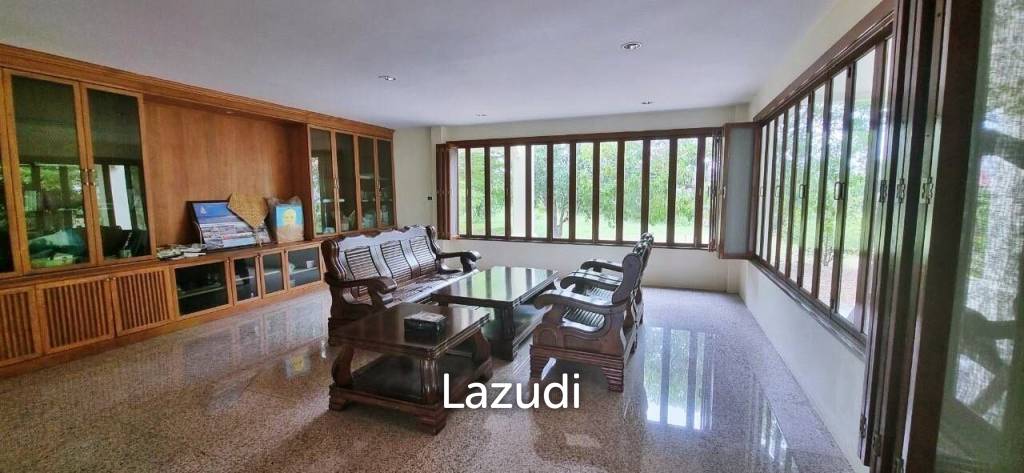 House on 5 Rai Land Plot for Sale in Pong