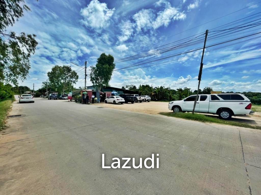 11 Rai Beautiful Land Plot for in Pattaya Sale