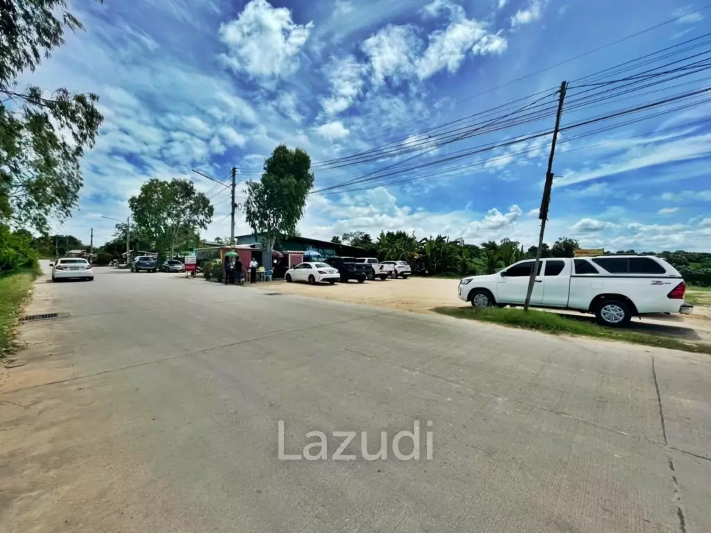 11 Rai Beautiful Land Plot for in Pattaya Sale