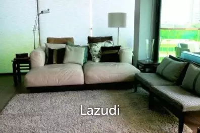 Immaculate 2 Bed Penthouse Condo next to the Beach