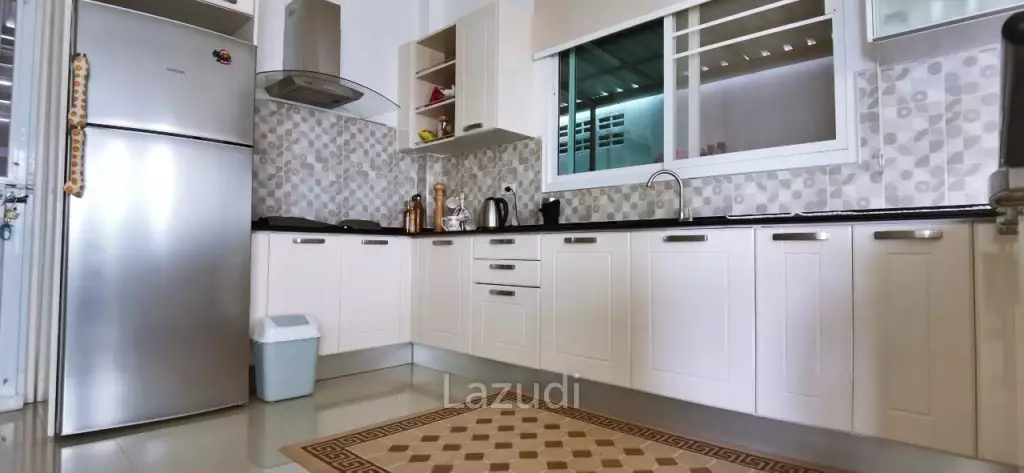 2-Story House for Sale in East Pattaya