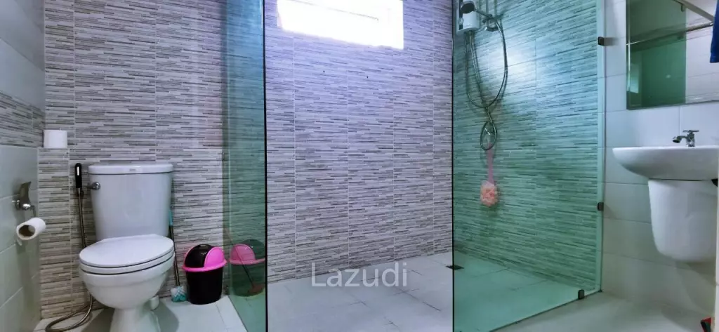 2-Story House for Sale in East Pattaya