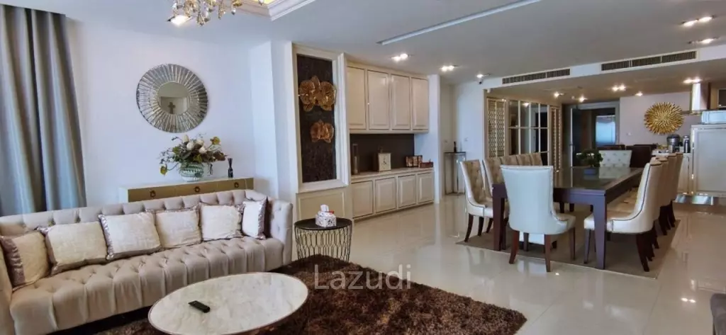 La Royale Beach Condo for Sale in Na-Jomtien