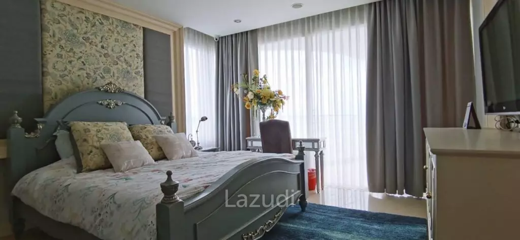 La Royale Beach Condo for Sale in Na-Jomtien