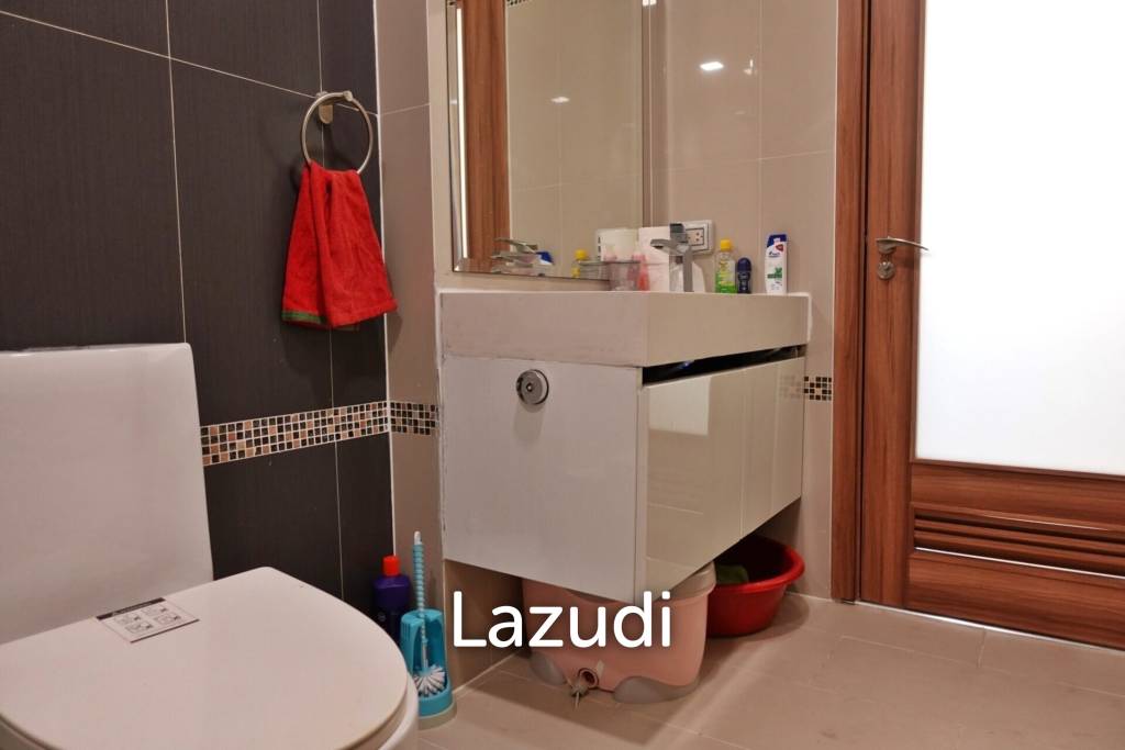 Beachfront Condo for Rent in Club Royal