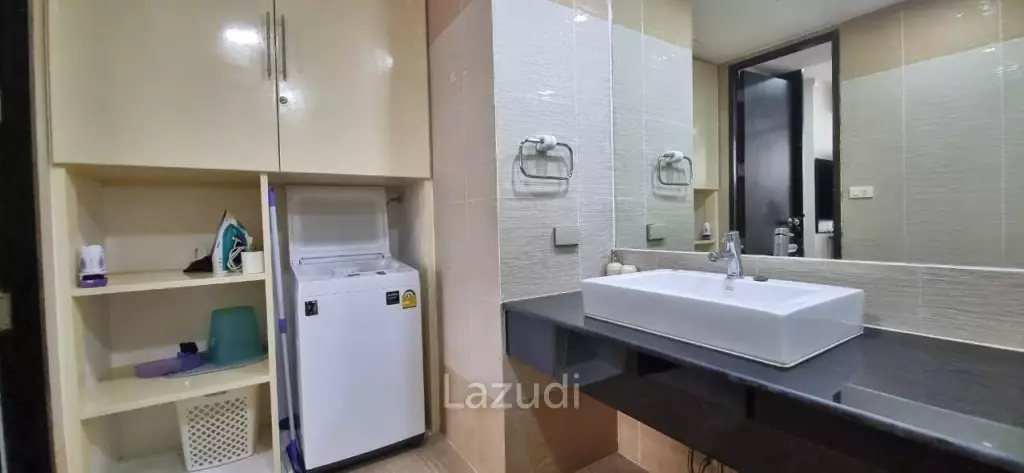 Bay House Condo in Central Pattaya for Sale